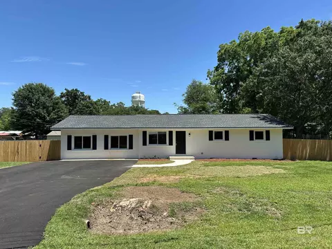 21840 Broad St, Silverhill, AL 36576
