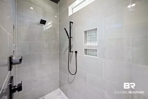 Bath - 13111 Gopher Ct, Elberta, AL 36530 photo 2 of 11