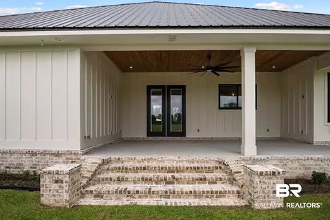 Exterior - 13111 Gopher Ct, Elberta, AL 36530 photo 7 of 9