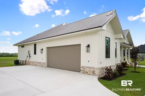 Exterior - 13111 Gopher Ct, Elberta, AL 36530 photo 8 of 9