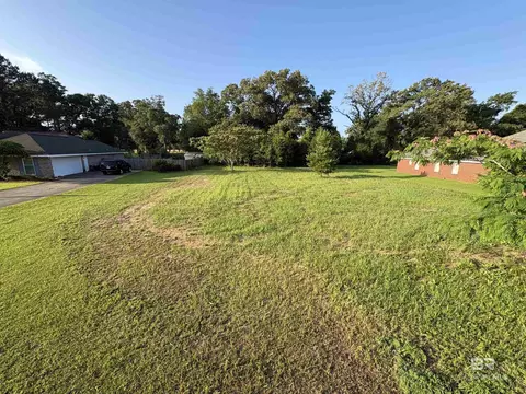 0 Cornerstone Dr, Loxley, AL 36551