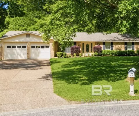 300 Norwood Ct, Bay Minette, AL 36507