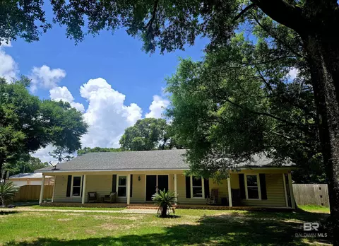 563 S Vaughn Dr, Satsuma, AL 36572