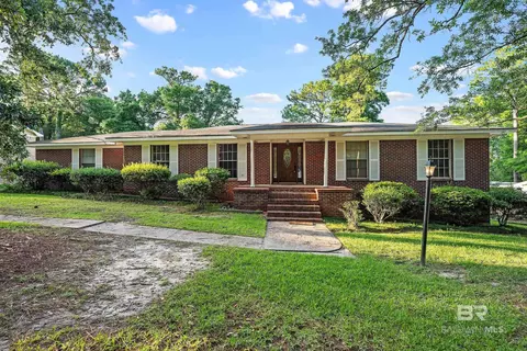 135 Pineridge Rd, Daphne, AL 36526