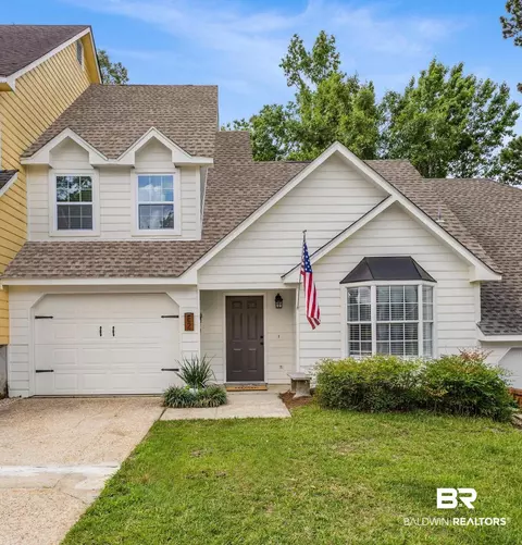 1000 Dolive Springs Dr, Daphne, AL 36526