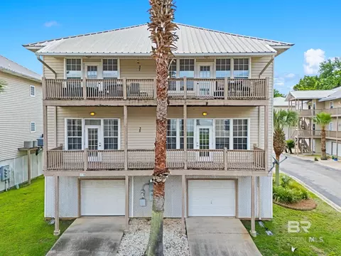 4 Yacht Club Dr #35, Daphne, AL 36526