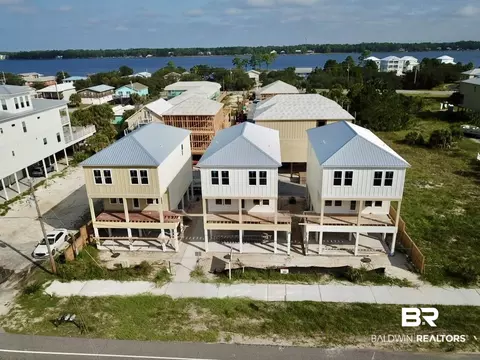 3 Crystal Dr, Gulf Shores, AL 36542