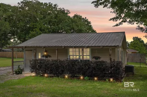 18935 E Hammond St, Robertsdale, AL 36567