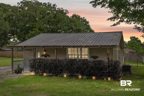 18935 E Hammond St, Robertsdale, AL 36567