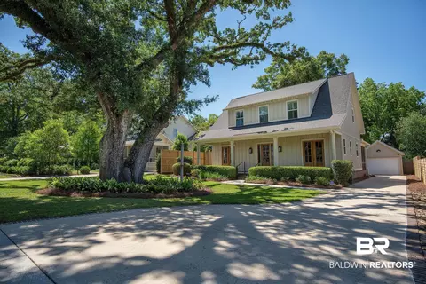166 White Ave, Fairhope, AL 36532