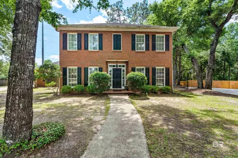 7713 Bedford Ct, Mobile, AL 36695