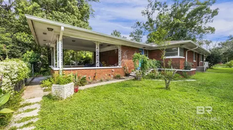 400 N Pine St, Foley, AL 36535