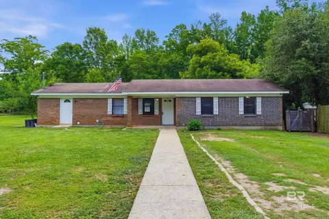 45880 Eastwood Dr, Bay Minette, AL 36507