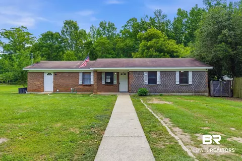 45880 Eastwood Dr, Bay Minette, AL 36507