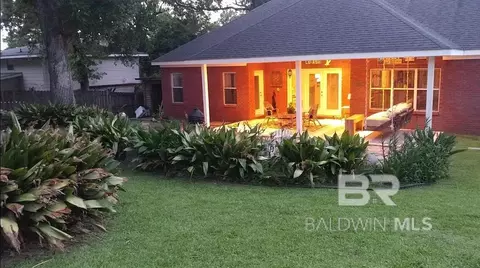 124 Pineridge Rd, Daphne, AL 36526