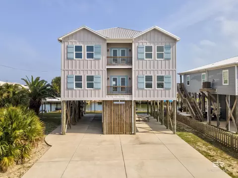 2213 Cadillac Ave, Dauphin Island, AL 36528
