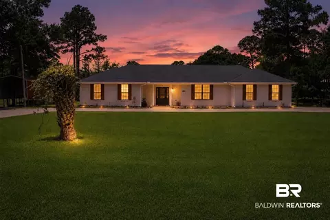 9825 Wolf Creek Rdg, Elberta, AL 36530