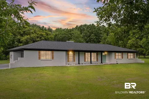 45159 Chalet Dr, Bay Minette, AL 36507