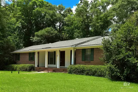 826 Windsorwood Dr, Thomasville, AL 36784