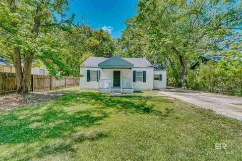 1302 Windsor Ave, Mobile, AL 36605