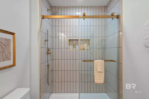 Bath - 28977 Gardner Rd, Elberta, AL 36530 photo 6 of 6