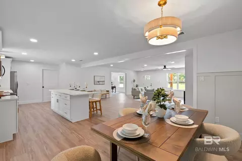 Dining - 28977 Gardner Rd, Elberta, AL 36530 photo 2 of 2