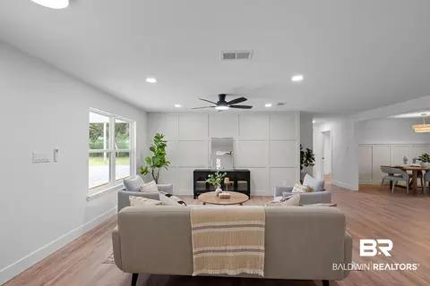 Living - 28977 Gardner Rd, Elberta, AL 36530 photo 1 of 9