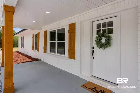 Exterior - 28977 Gardner Rd, Elberta, AL 36530 photo 4 of 12