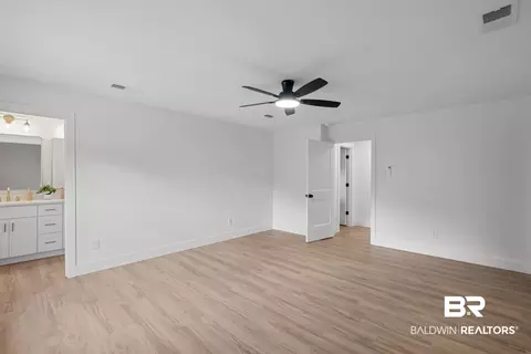 Bedroom - 28977 Gardner Rd, Elberta, AL 36530 photo 6 of 6
