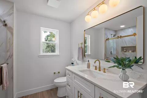 Bath - 28977 Gardner Rd, Elberta, AL 36530 photo 1 of 6