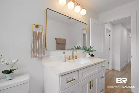 Bath - 28977 Gardner Rd, Elberta, AL 36530 photo 3 of 6