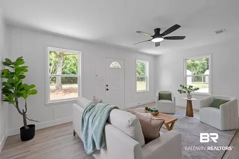Living - 28977 Gardner Rd, Elberta, AL 36530 photo 8 of 9