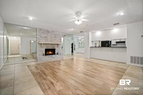 17 W Cobblestone Way, Mobile, AL 36608 photo 5