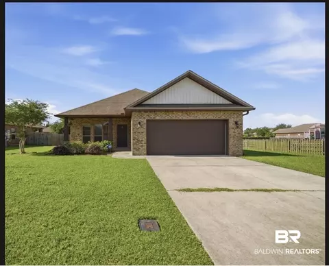 9368 Mcqueen Dr, Fairhope, AL 36532