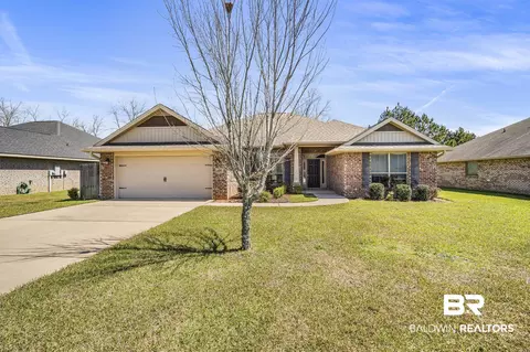 2484 Myrtlewood Dr, Foley, AL 36535