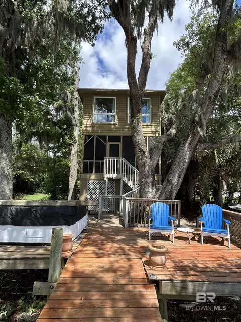 805 Captain Oneal Dr, Daphne, AL 36526