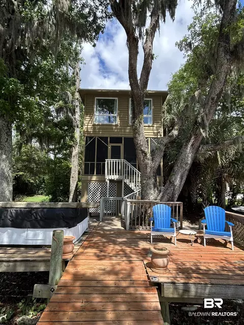 805 Captain Oneal Dr, Daphne, AL 36526