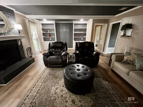 Living - 6429 Pinehurst Run, Mobile, AL 36608 photo 1 of 5