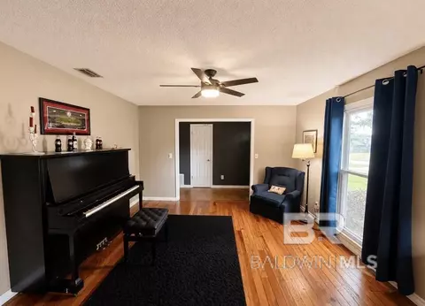 Living - 6429 Pinehurst Run, Mobile, AL 36608 photo 1 of 1