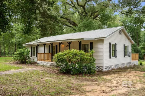 15616 Dogwood Rd, Bay Minette, AL 36507