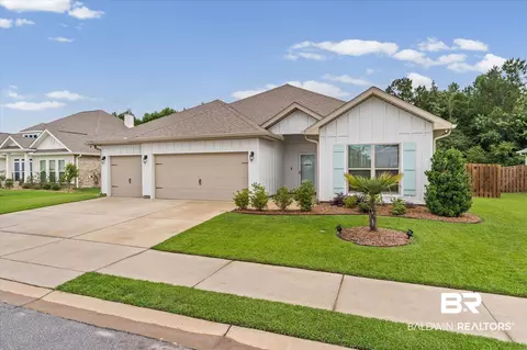 8793 Bronze Ln, Foley, AL 36535