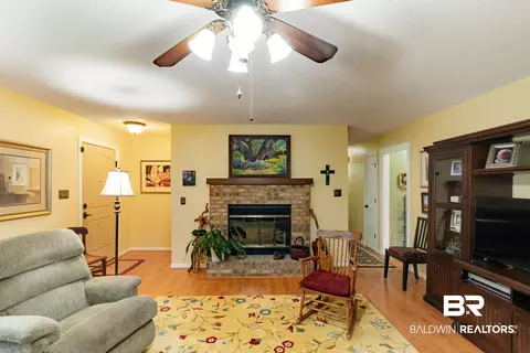 2550 Elma Dr, Mobile, AL 36693 photo 2