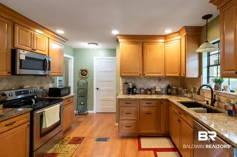 2550 Elma Dr, Mobile, AL 36693 photo 9
