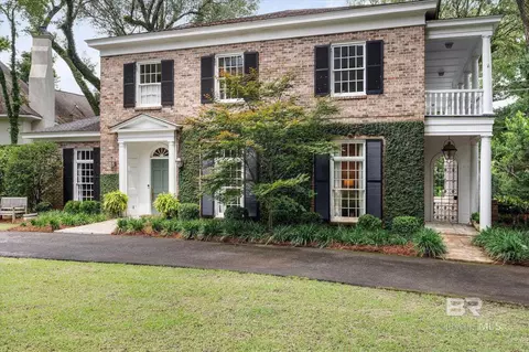 Exterior - 3908 Yester Pl, Mobile, AL 36608 photo 2 of 11