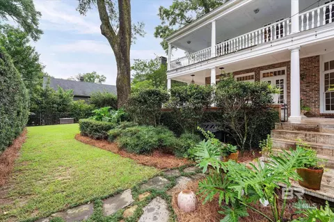 Exterior - 3908 Yester Pl, Mobile, AL 36608 photo 6 of 11