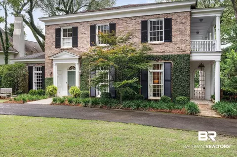 Exterior - 3908 Yester Pl, Mobile, AL 36608 photo 2 of 10