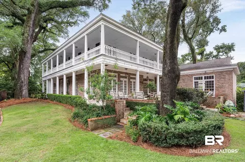 Exterior - 3908 Yester Pl, Mobile, AL 36608 photo 7 of 10