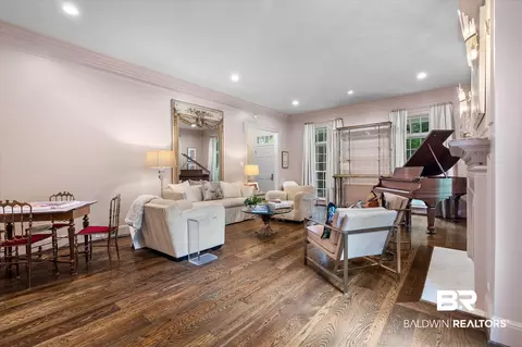 Living - 3908 Yester Pl, Mobile, AL 36608 photo 2 of 5