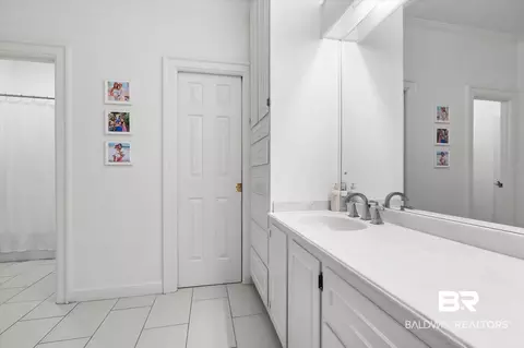Bath - 3908 Yester Pl, Mobile, AL 36608 photo 4 of 5