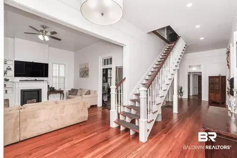 Entry Way - 202 Roper St, Mobile, AL 36604 photo 2 of 5